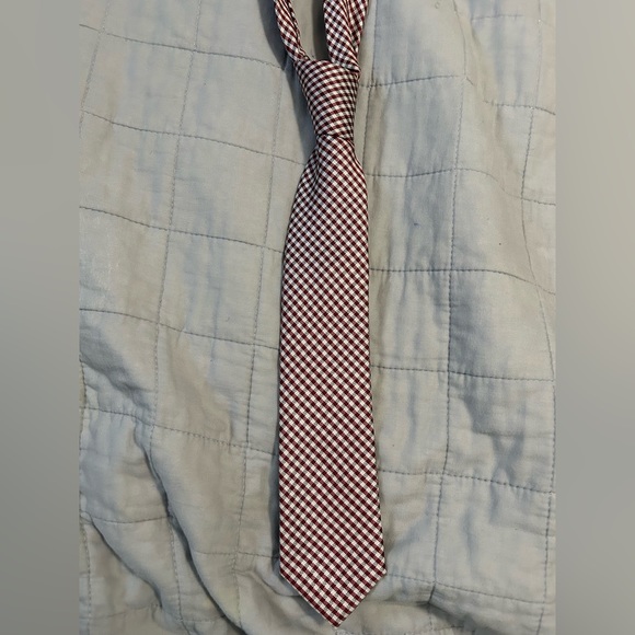 Red and White Tommy Hilfiger Tie - Picture 1 of 6
